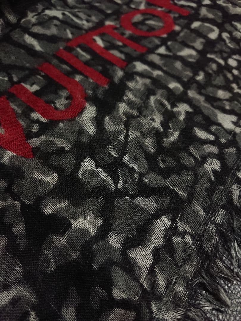 ルイ・ヴィトン LOUIS VUITTON ストール　ショール　カモフラ　グレー