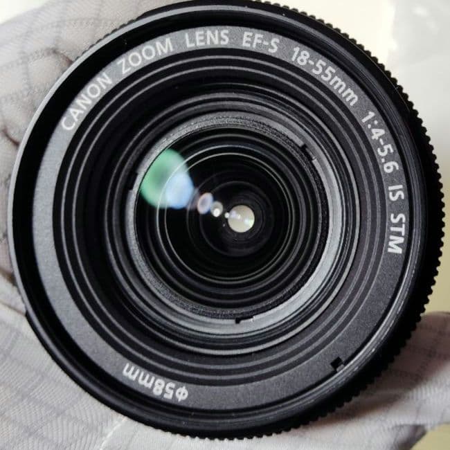 Canon EOS Kiss X８i 標準ズームレンズ付