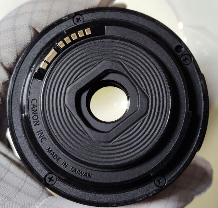 Canon EOS Kiss X８i 標準ズームレンズ付