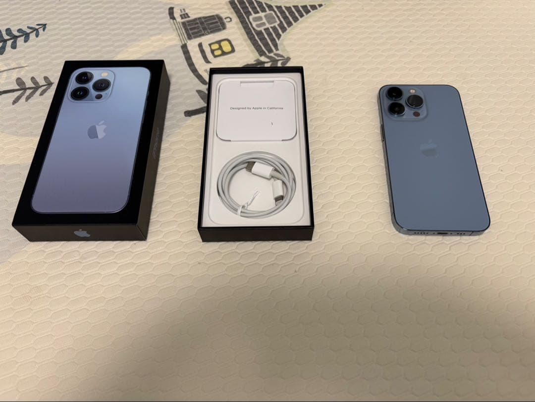 iPhone 13 Pro 256GB シエラブルー SIMフリー　美品