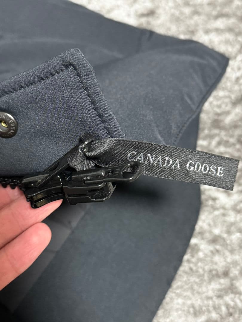カナダグース　ガーソンベスト　ブラックレーベル　サイズM