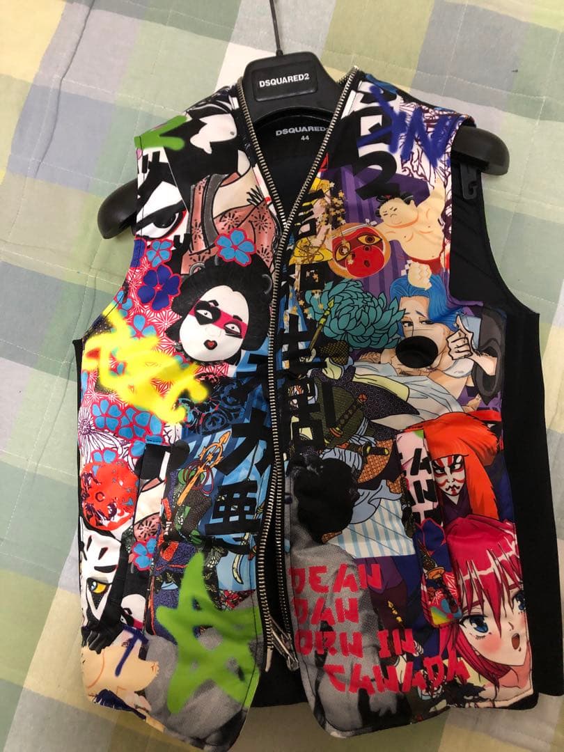 DSQUARED2 ディースクエアード　レア ダウンベスト