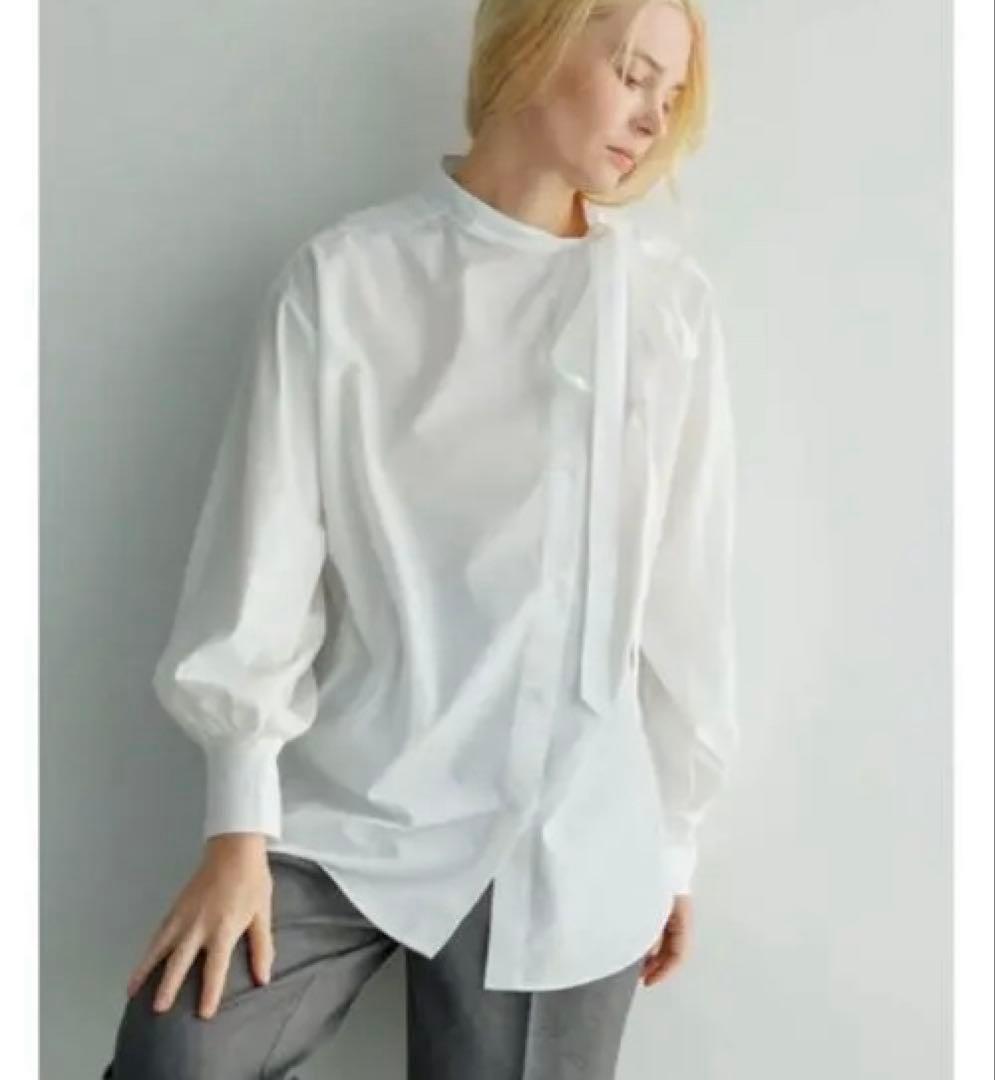 本日限定価格新品格安cen.ボウタイブラウス　リボン付きホワイトブラウス