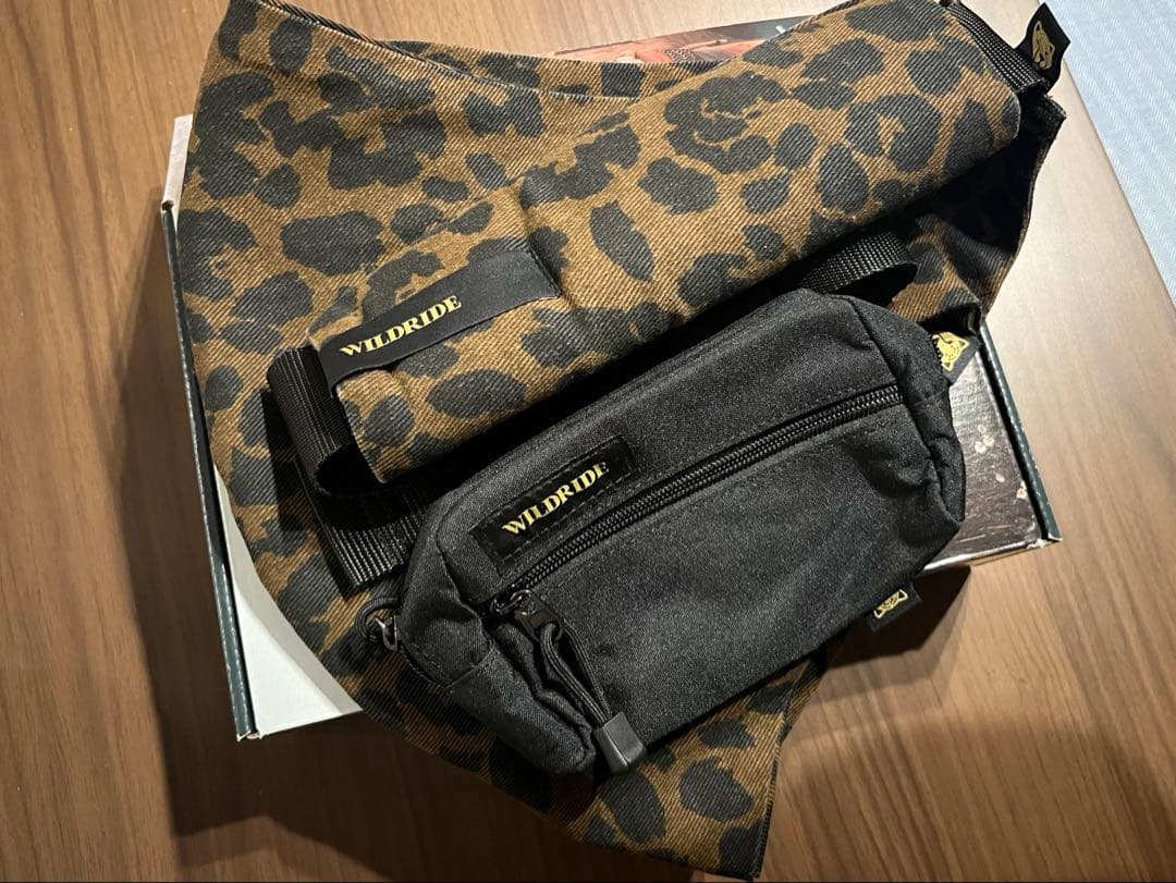 WILDRIDE ワイルドライド　ヒップシート ショルダー抱っこ紐と専用ポーチ