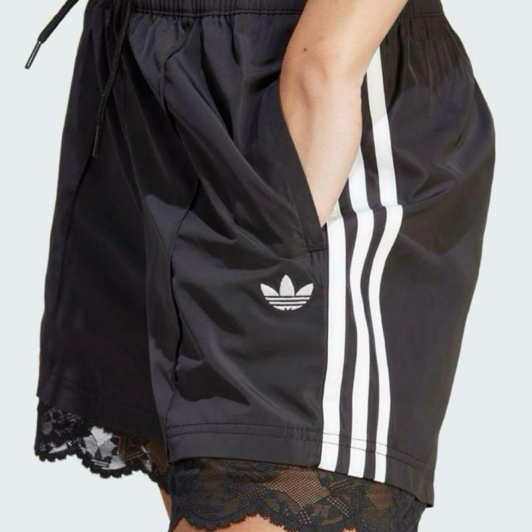 超美品　ZOZO限定 adidas レース トリム スリーストライプス パンツ