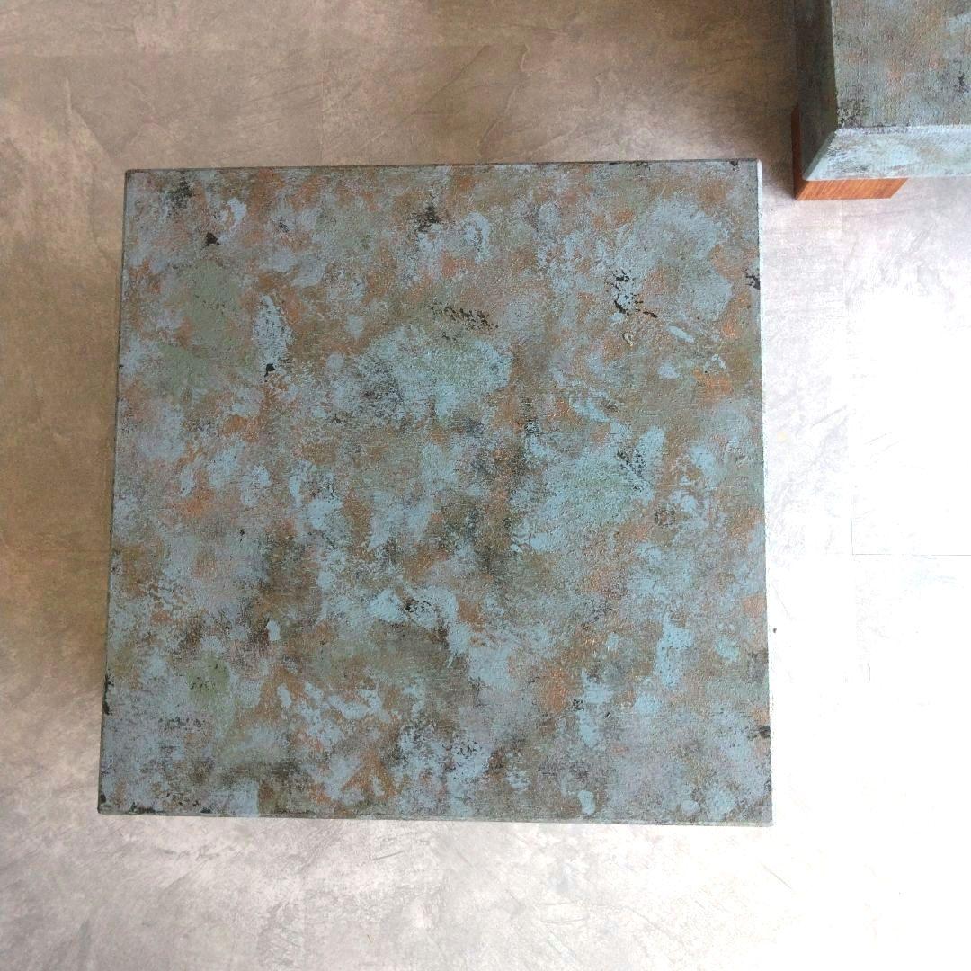 スピーカースタンド一対　青銅風仕上げ