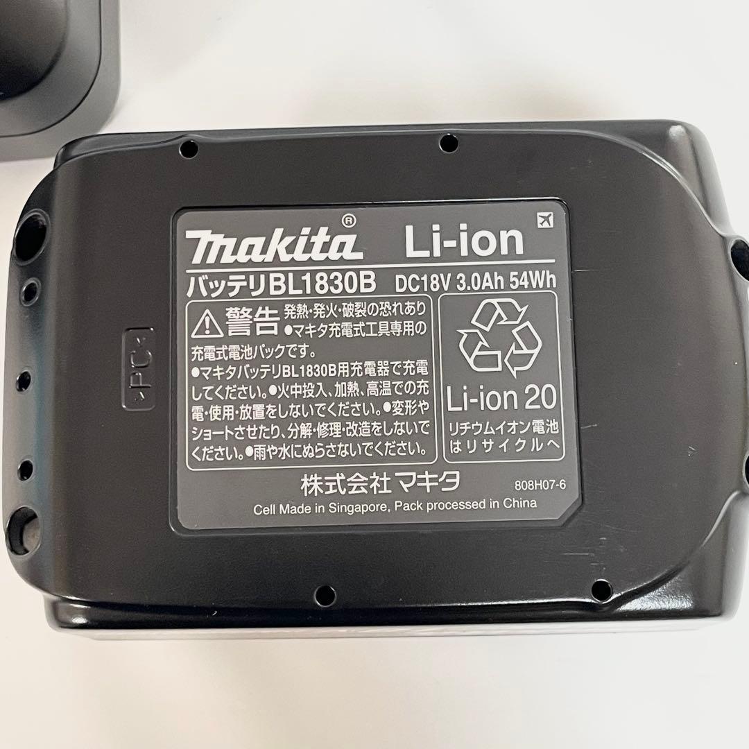 【良品】Makita マキタ CL181FD 充電式クリーナー