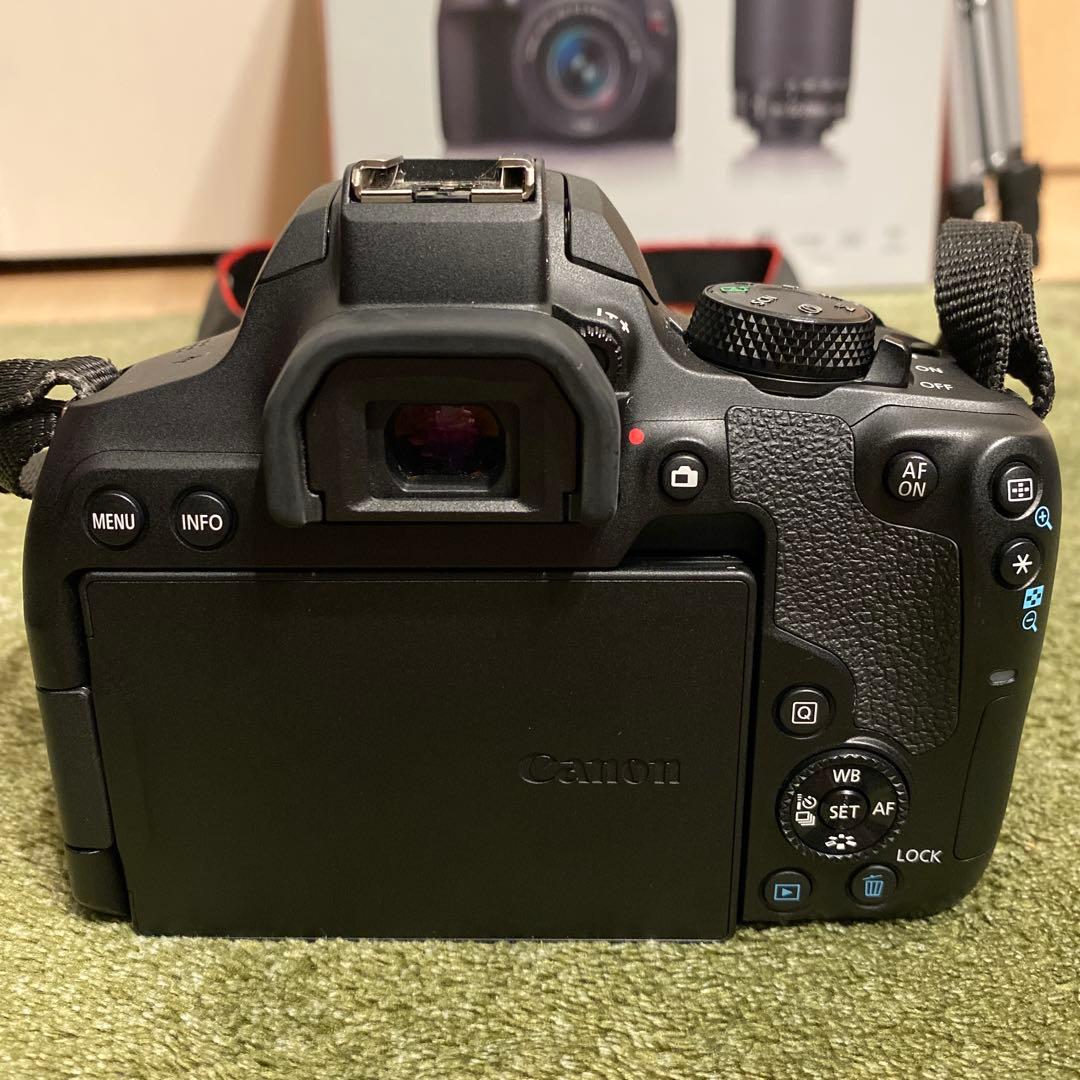 Canon EOS Kiss X10i デジタル一眼レフ 本体とレンズセット