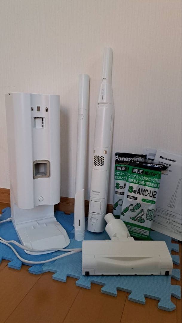 Panasonicコードレススティック掃除機　MC-NS-100k セパレート型