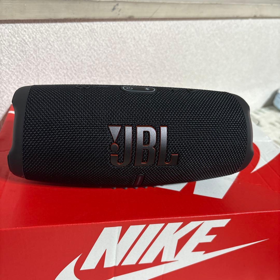 JBL ポータブルスピーカー ブラック