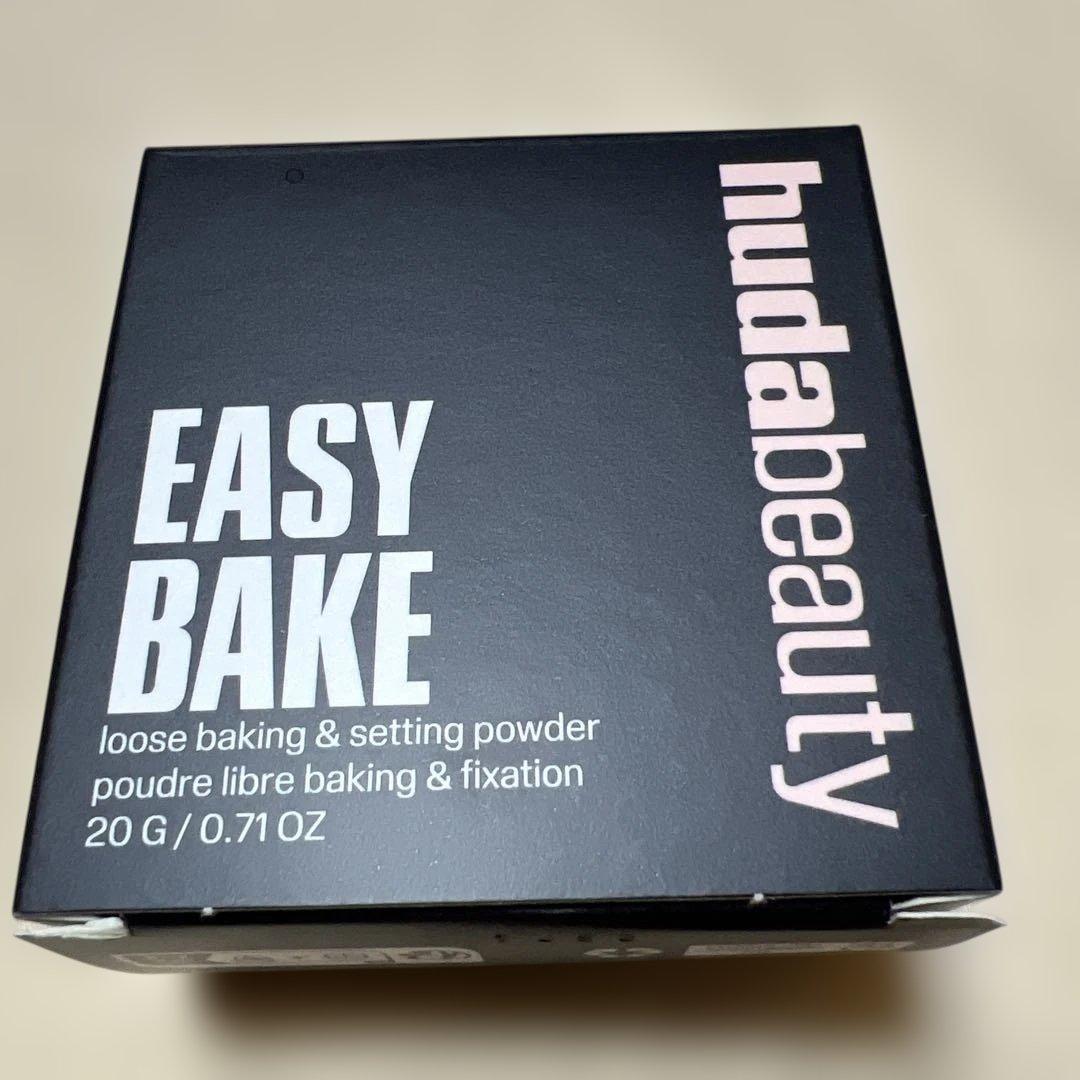 Huda Beauty Easy Bake ルースパウダー 20g