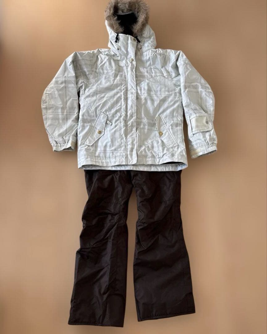 【新品未使用】MANDARINA DUCK スノーボードウェア 女性用 Mサイズ