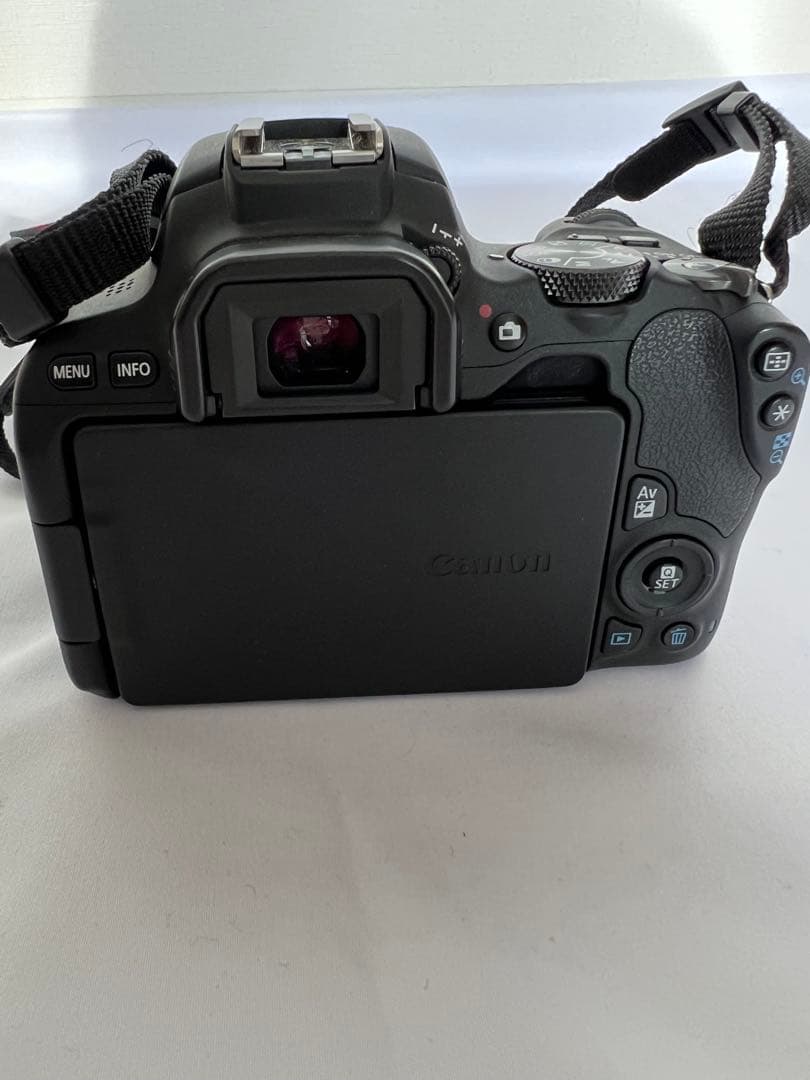 美品canon EOS kiss X9 キャノン　ダブルズームレンズセット