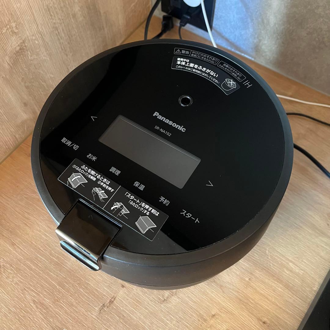 Panasonic IH炊飯器 SR-NA102 ブラック 2022年製