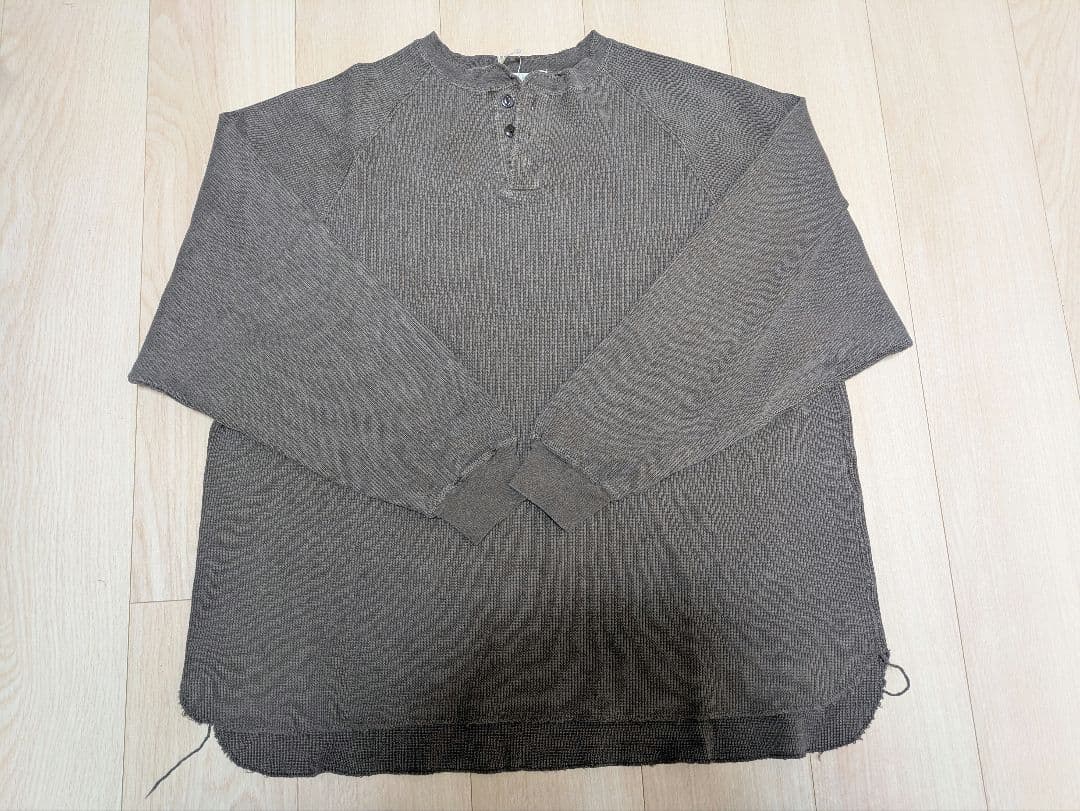 ミューズドゥドゥーズィエムクラス レミレリーフ HENLY Tシャツ