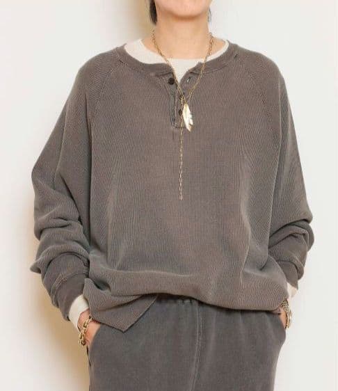 ミューズドゥドゥーズィエムクラス レミレリーフ HENLY Tシャツ