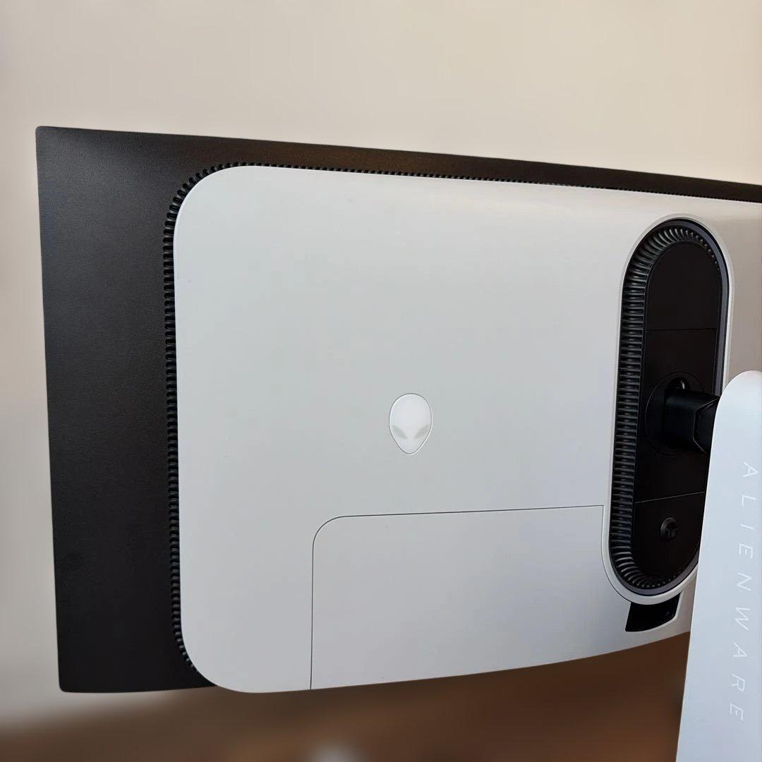 Alienware 34 曲面 QD-OLED AW3423DW モニター