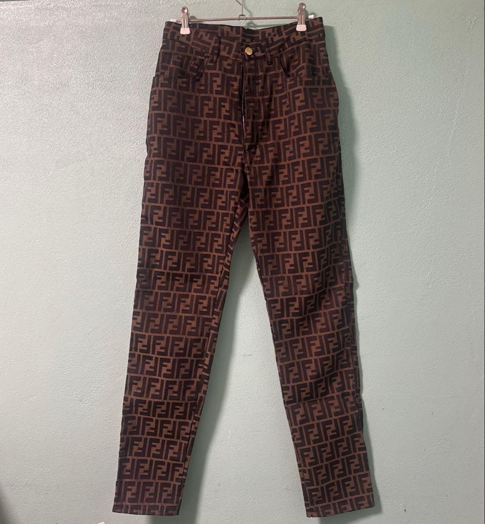 Fendi ズッカ　ロゴプリント パンツ　ズボン　【訳あり】