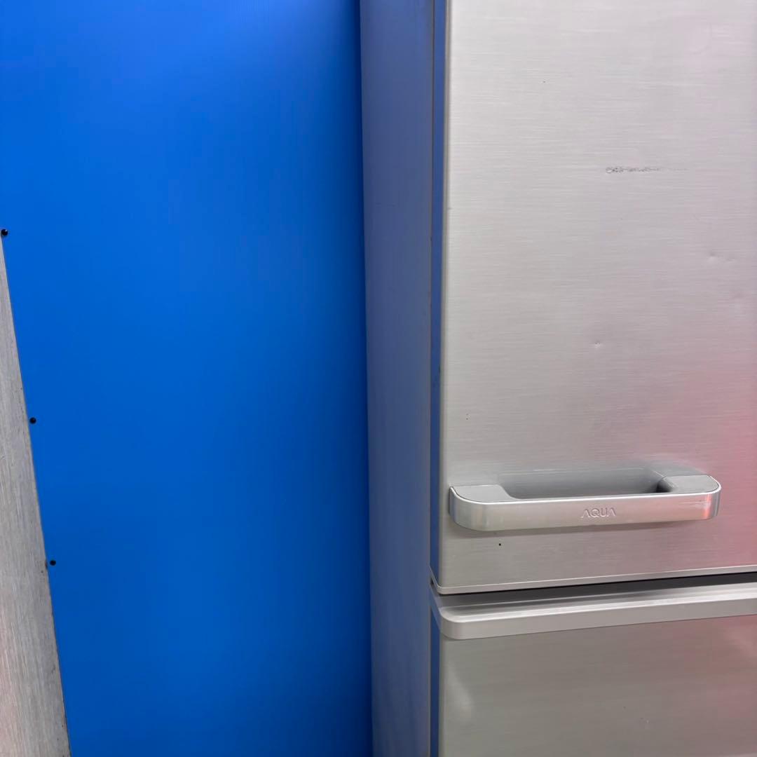 657 4ドア　関東　真ん中野菜室　大型冷蔵庫　ファミリー向　300L〜400L