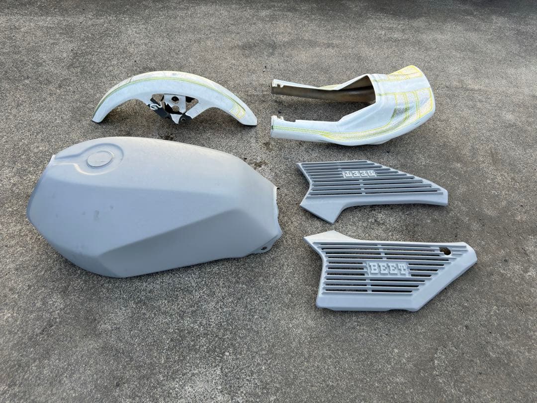 CBX400F 外装セット 塗装ベース BEETフェンダー アウトバーンテール