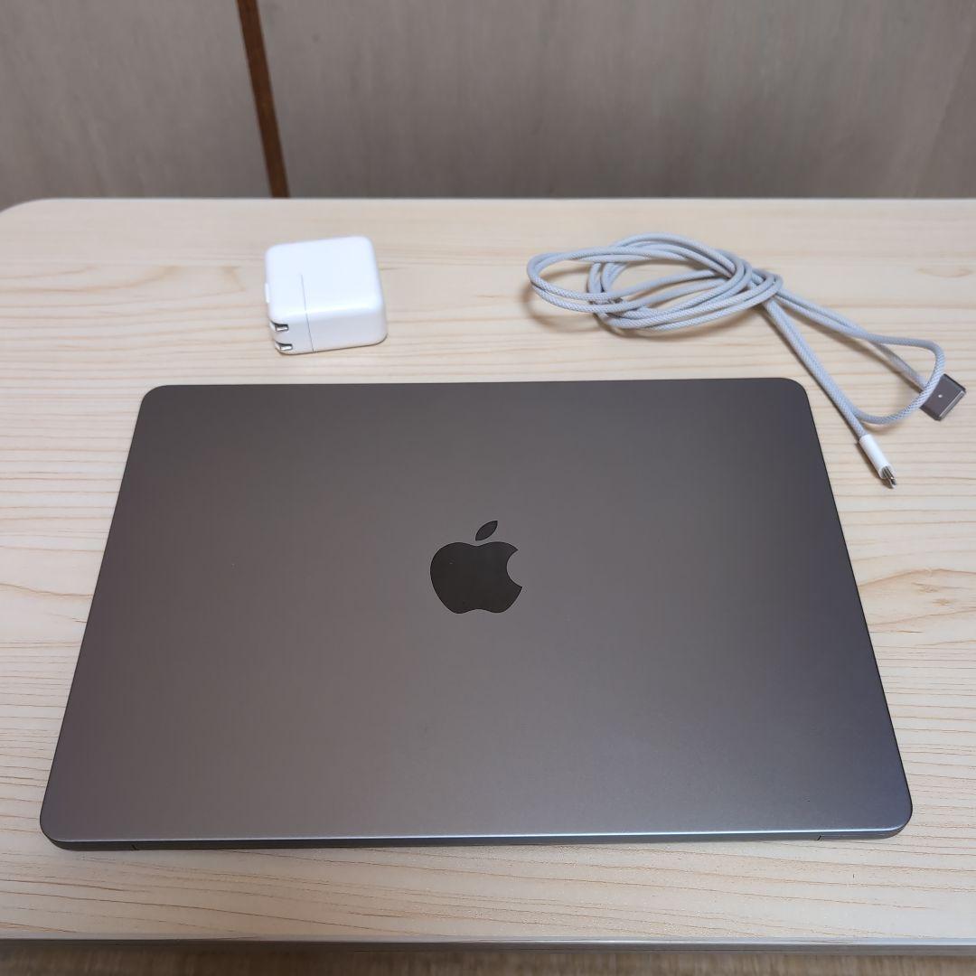 Apple MacBook Air M2 2022 本体　スペースグレイ