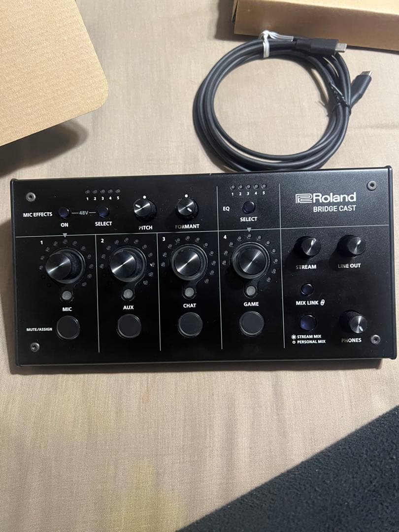 Roland BRIDGE CAST デュアルバスゲーミングミキサー