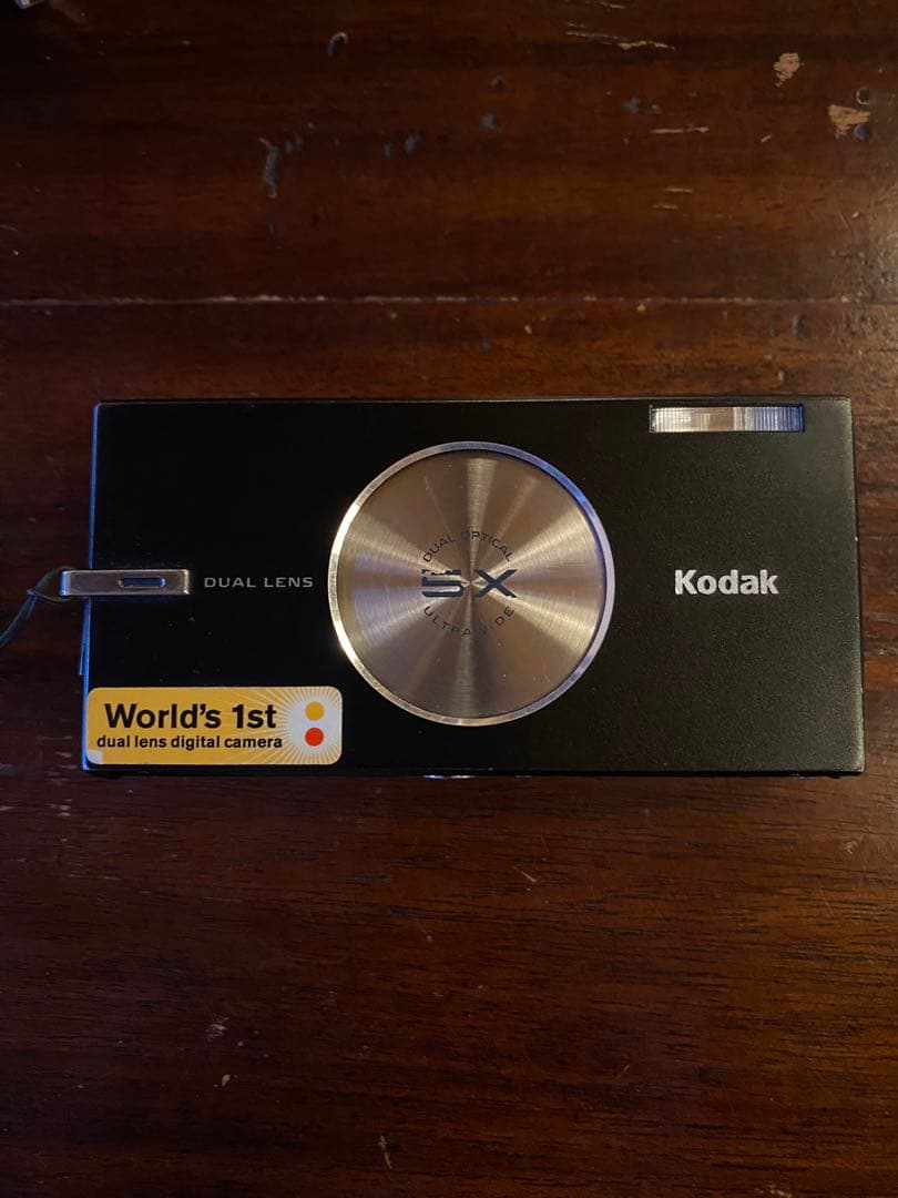 Kodak Dual Lens デジタルカメラ　V570