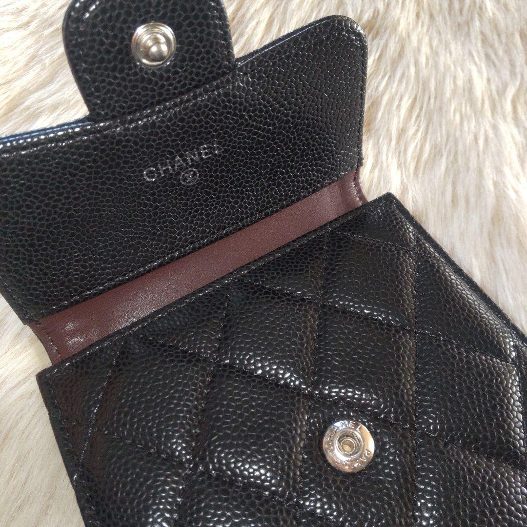 ＊未使用品＊ブラック キルティング/シルバー 折り財布 ケース