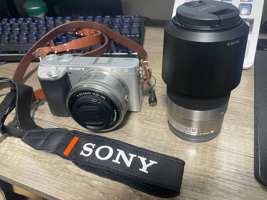 ミラーレス一眼　sony α6400 ダブルレンズキット +オプション付き