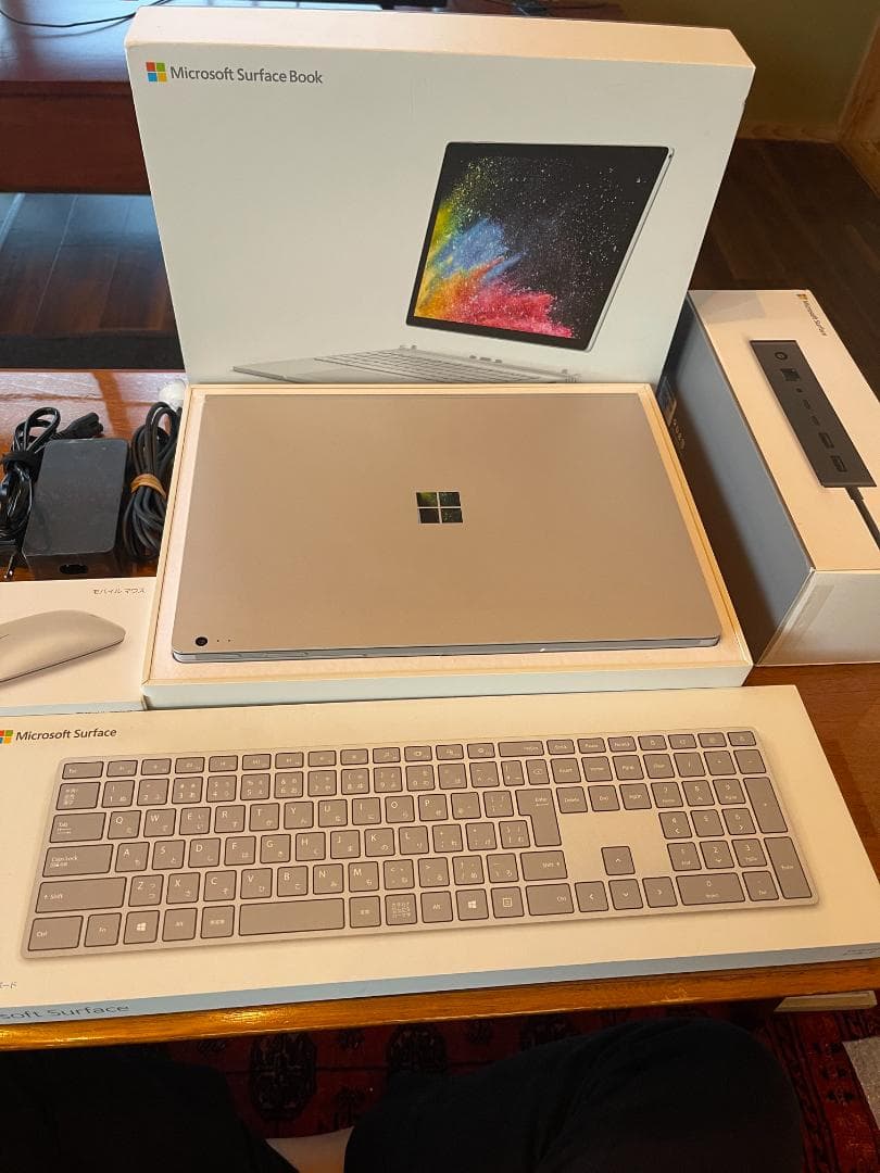 美品）Microsoft Surface Book 2 Ci5/8/128/13
