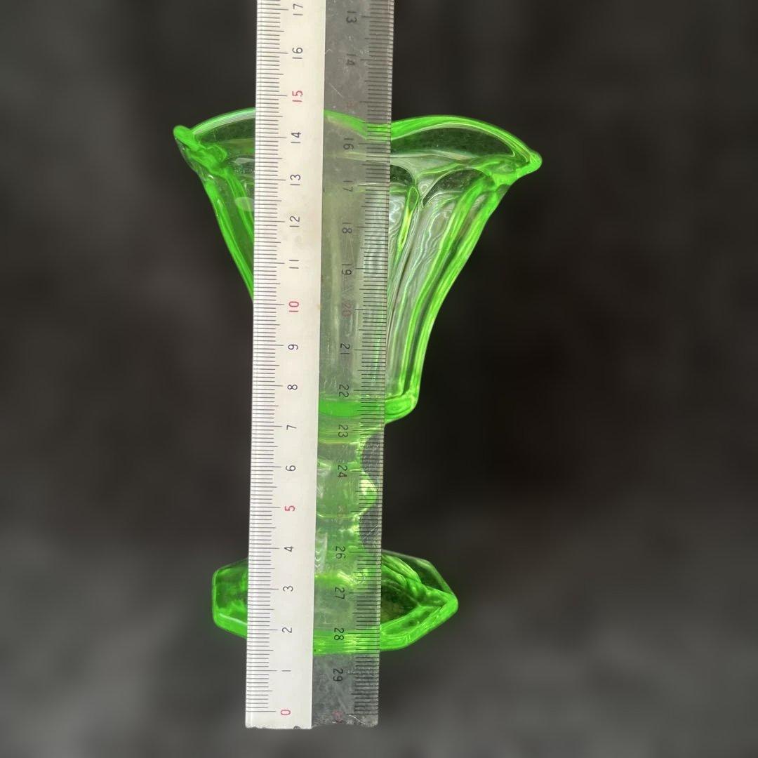 『ヴィンテージ、レア』ウランガラス製　ゴブレット、パフェ、サンデー