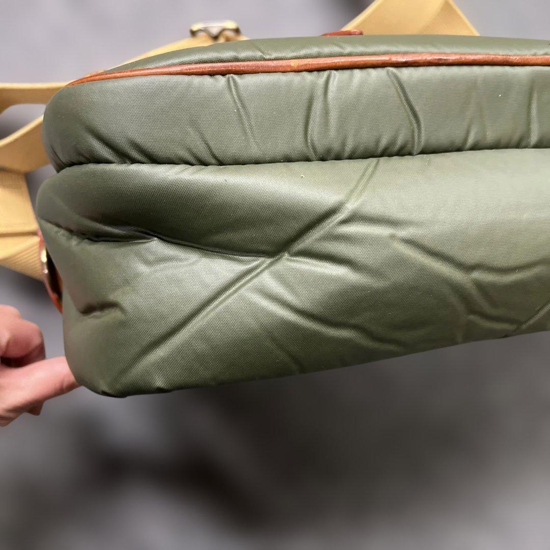 n*r様 66 超美品 ハンティングワールド ショルダーバッグ