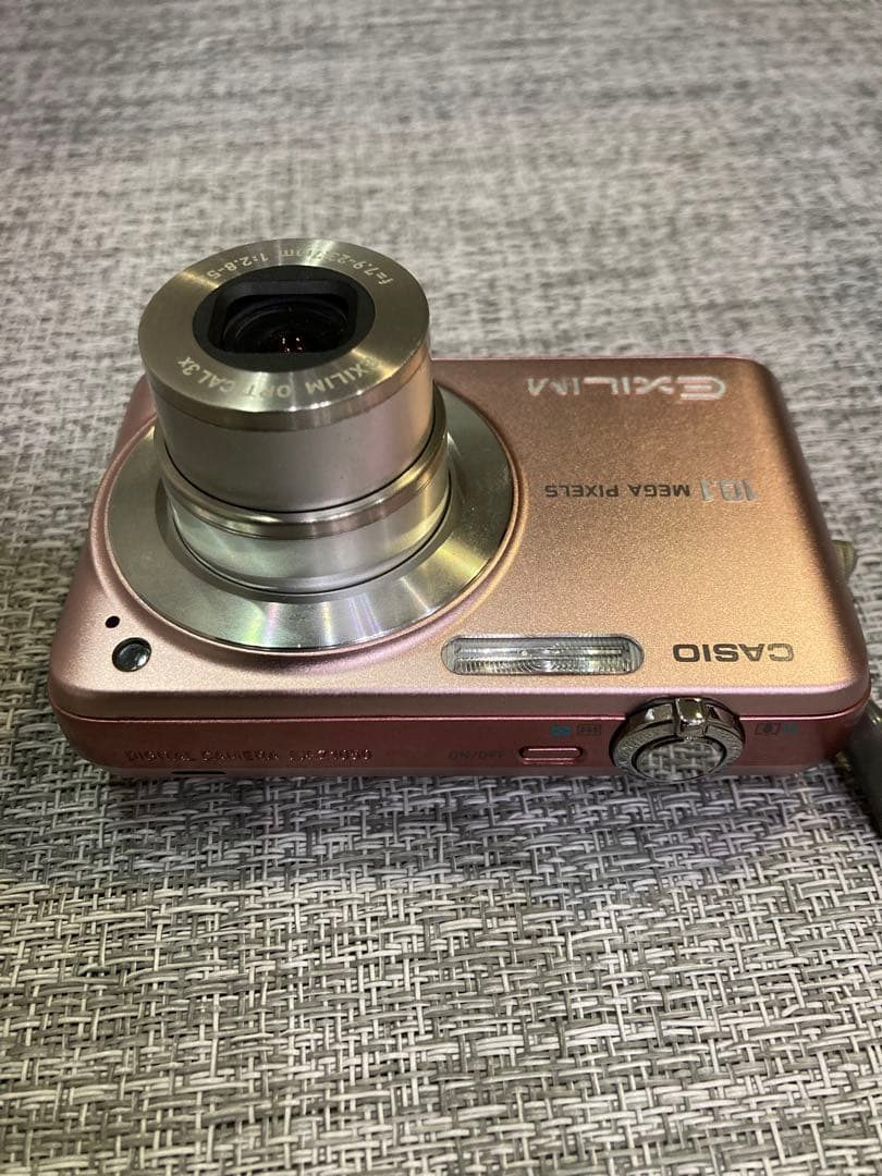 CASIO EXILIM コンパクトデジタルカメラ EX‑Z1050