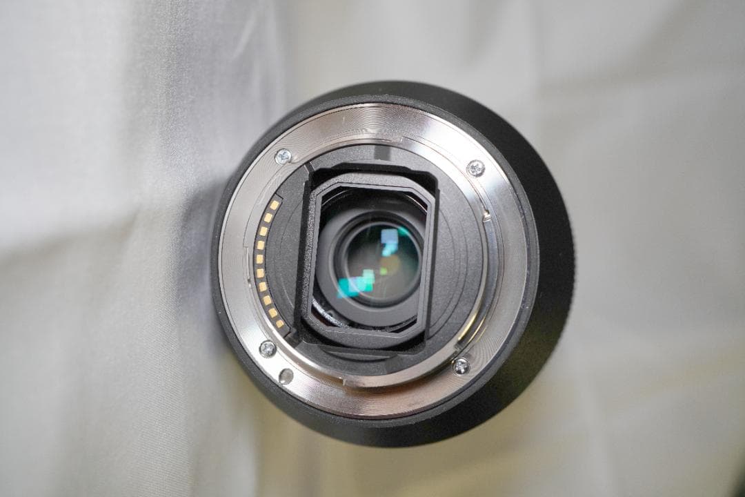 Sony FE 24-105mm F4 G OSS レンズ