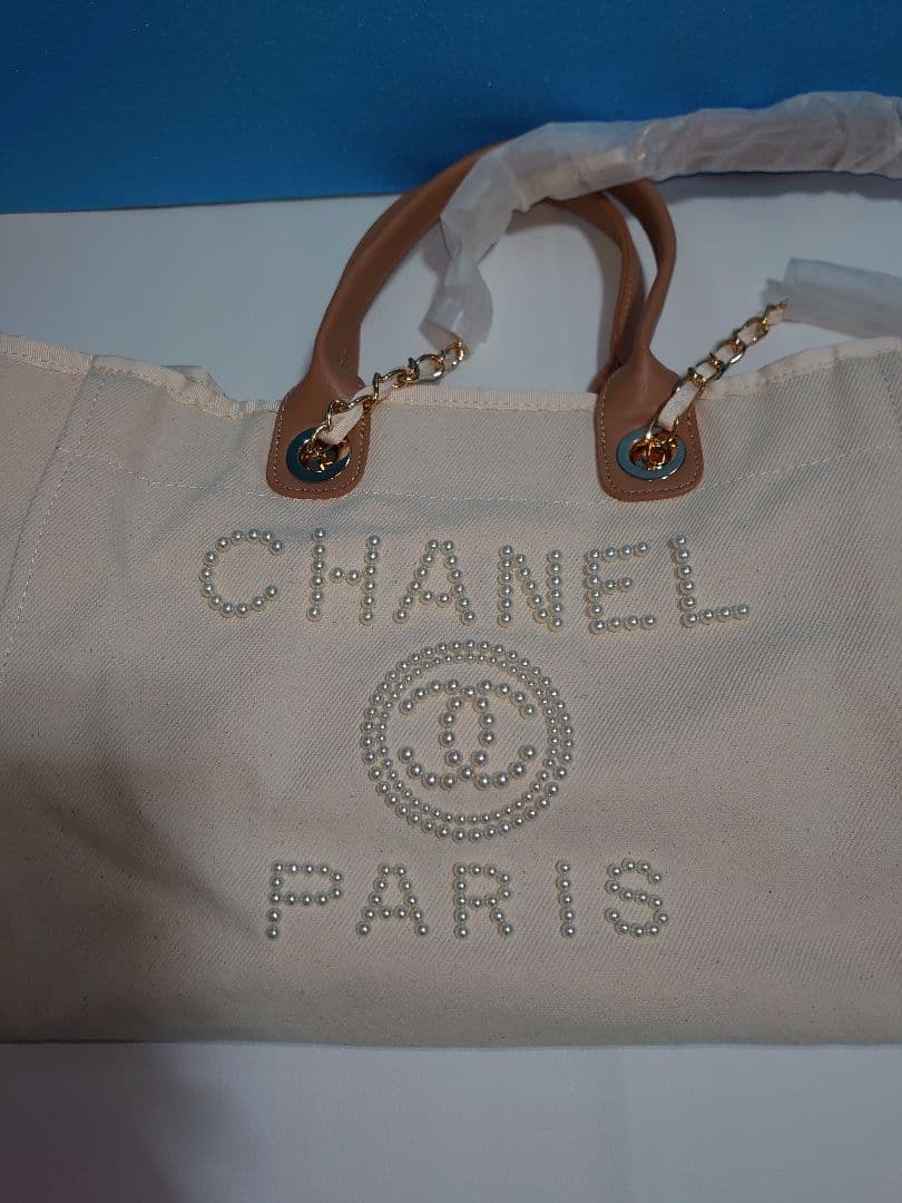 CHANEL 　ノベルティ　パール装飾 トートバッグ　アイボリー系