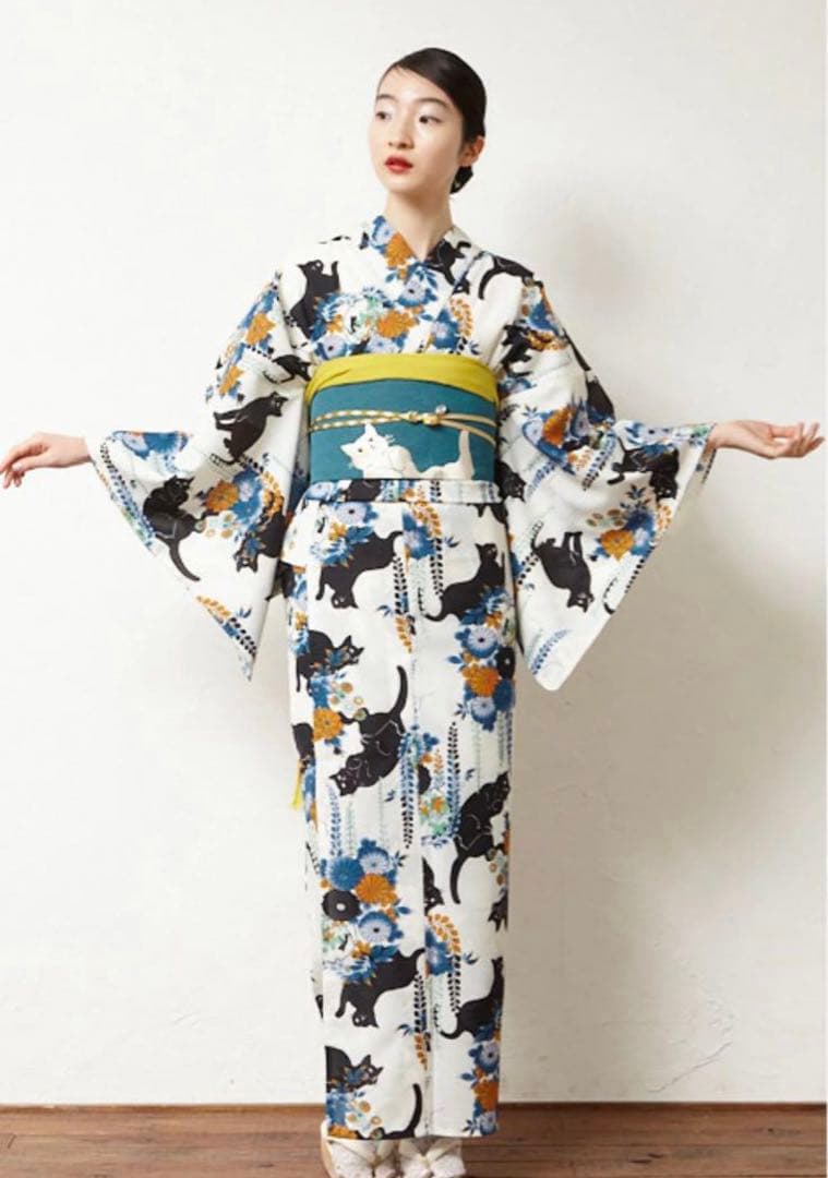 黒猫と花柄の浴衣セット