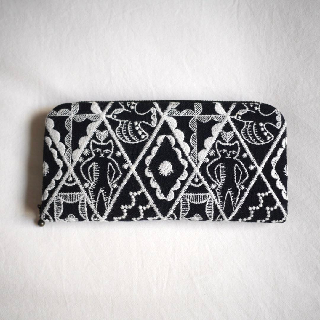 ミナペルホネン 長財布 symphony ネコ刺繍 作家 ハンドメイド