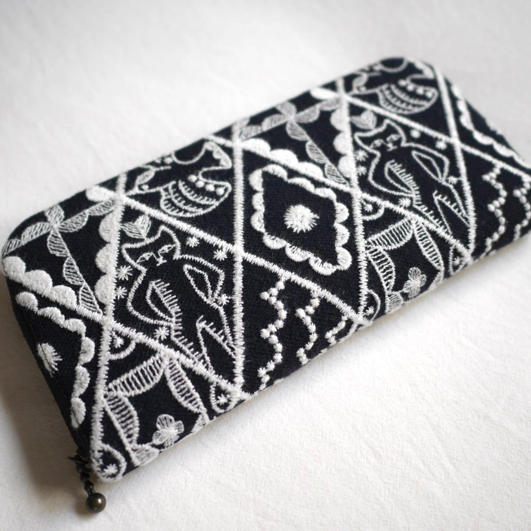 ミナペルホネン 長財布 symphony ネコ刺繍 作家 ハンドメイド