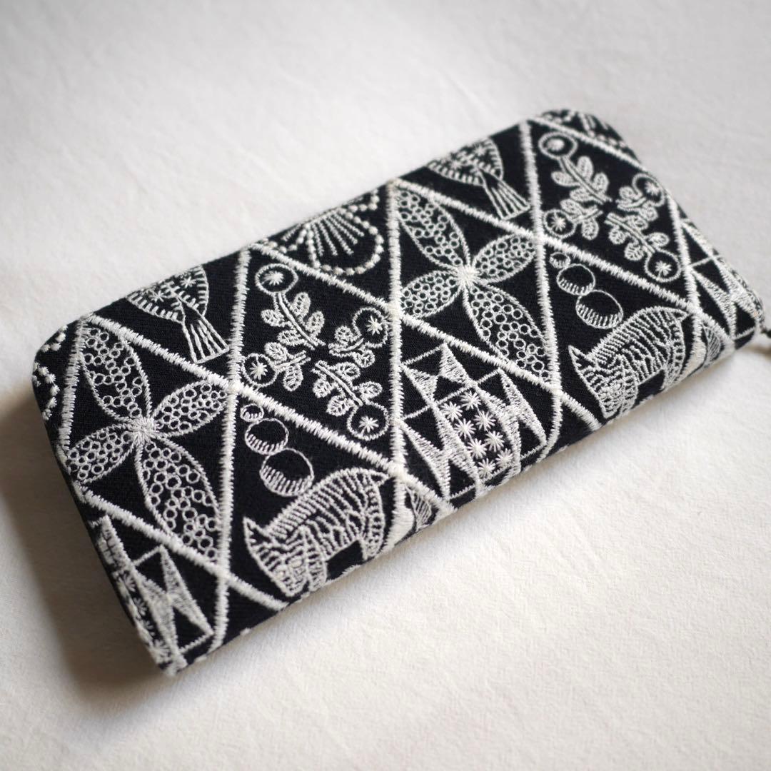 ミナペルホネン 長財布 symphony ネコ刺繍 作家 ハンドメイド