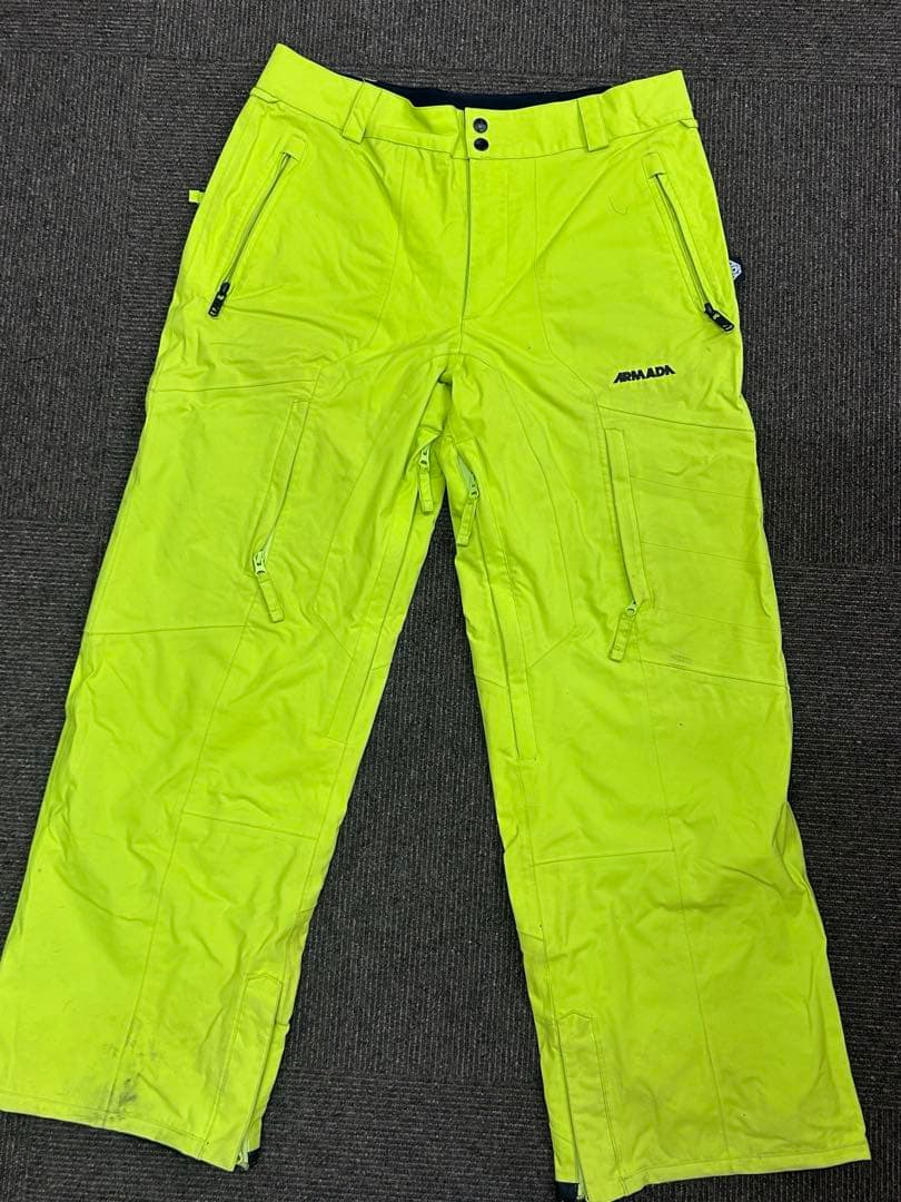 ARMADA スキーウェア