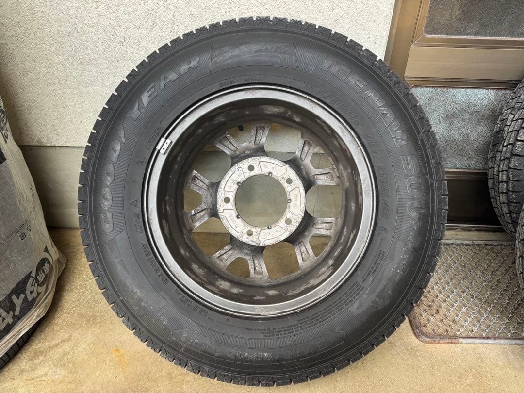 ジムニーシエラ JB74 15インチ スタッドレスタイヤ ホイールセット 4本