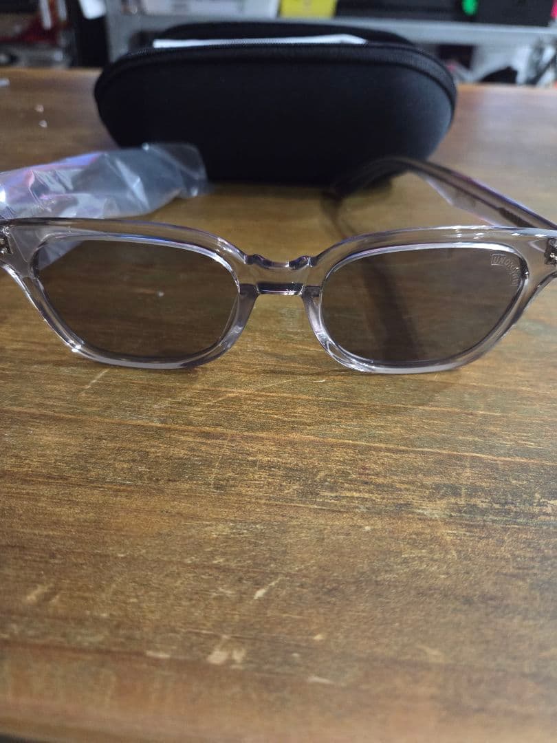 アンクラウド、サングラス、ブルコ、チャレンジャー、ネイバーフッド