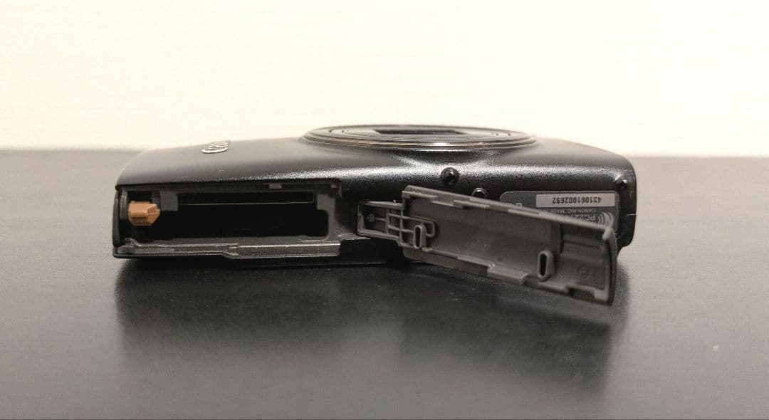 ＊美品＊Canon IXY650 Black_デジタルカメラ_充電器充電池付き