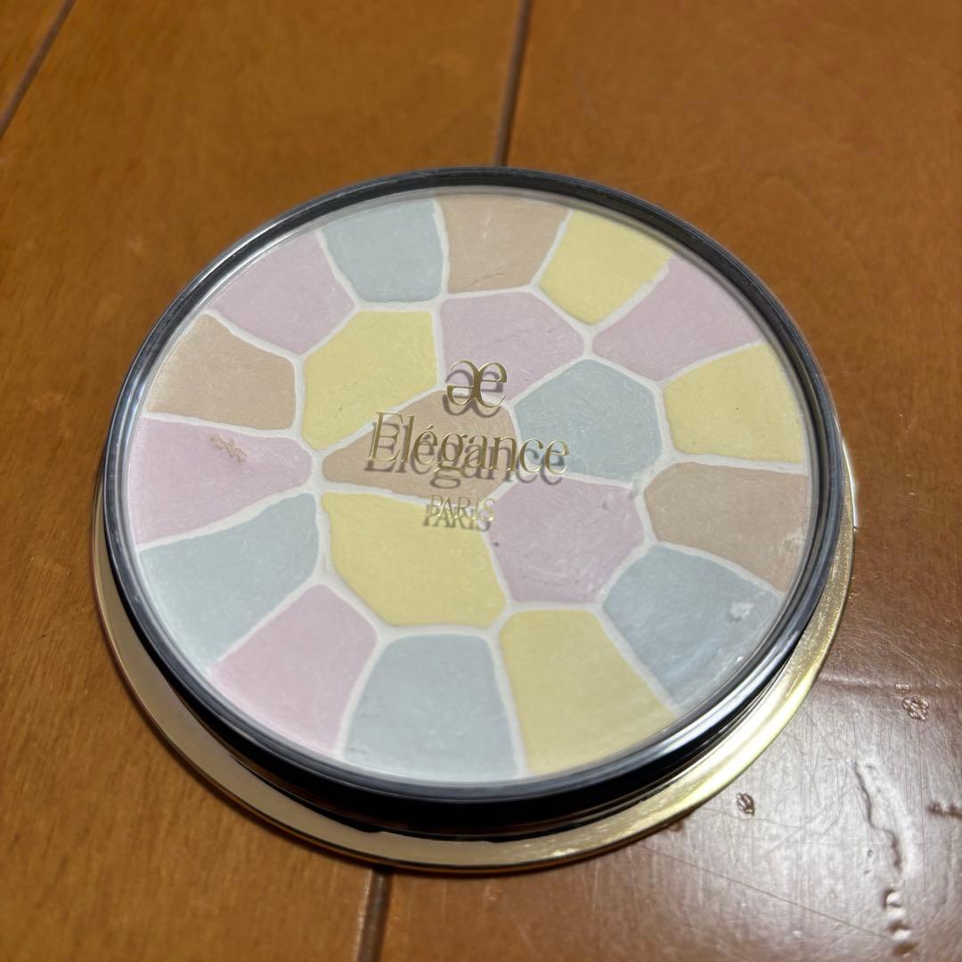 elegance ラプードル　オートニュアンス　リクスィーズⅣ フェイスパウダー