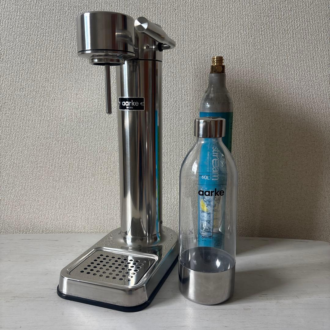 aarke アールケ　カーボネーター3 スチールシルバー　ガスシリンダー付き