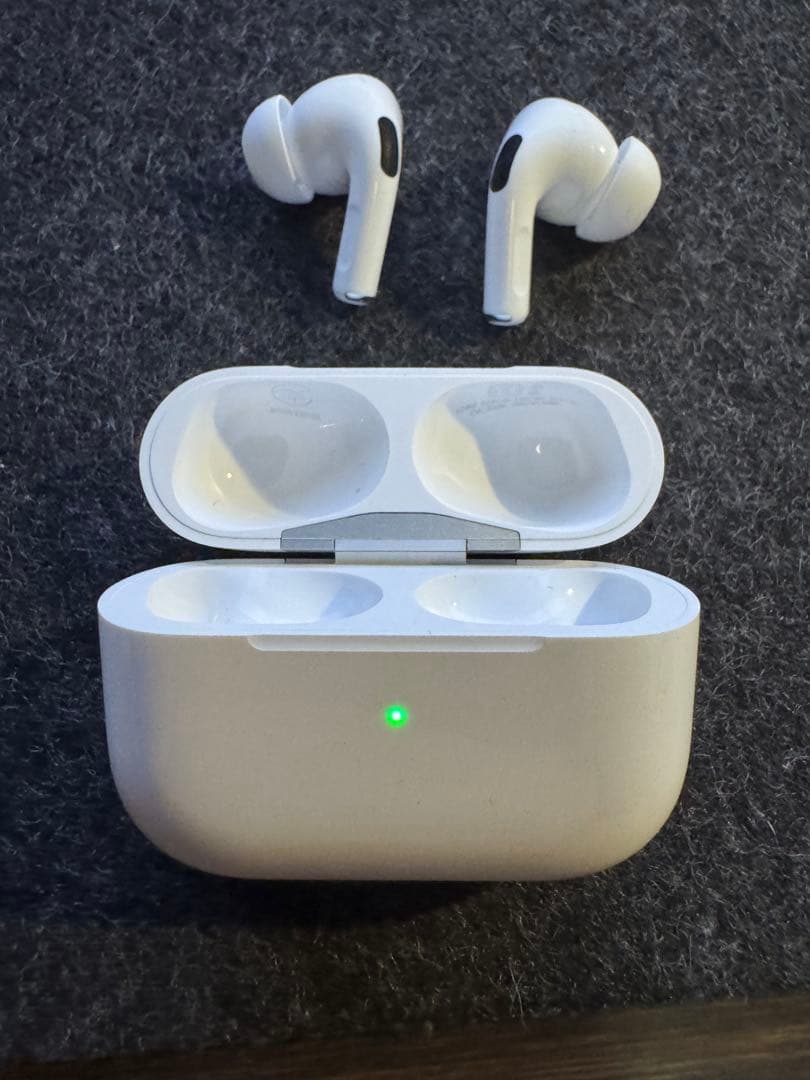 AirPods Pro 第二世代 本体 充電ケース付き