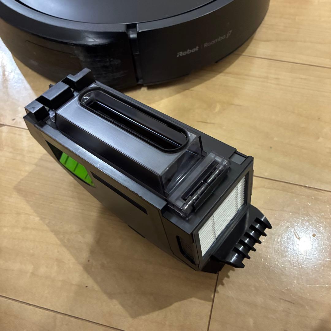 iRobot Roomba J7+ ロボット掃除機本体+クリーンベース