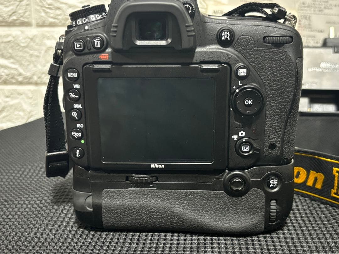 【美品】 Nikon D750 保証書あり デジタル一眼レフ ボディー