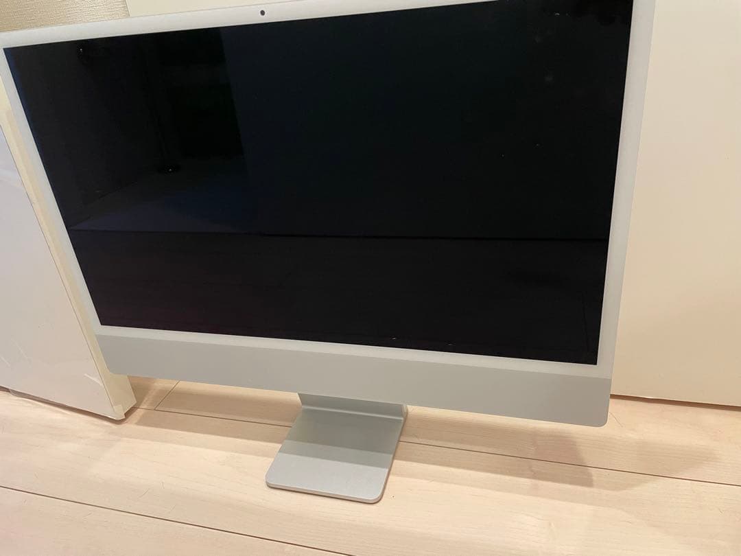 iMac 24インチretina 4.5k 256GB M1チップ/8コアCPU