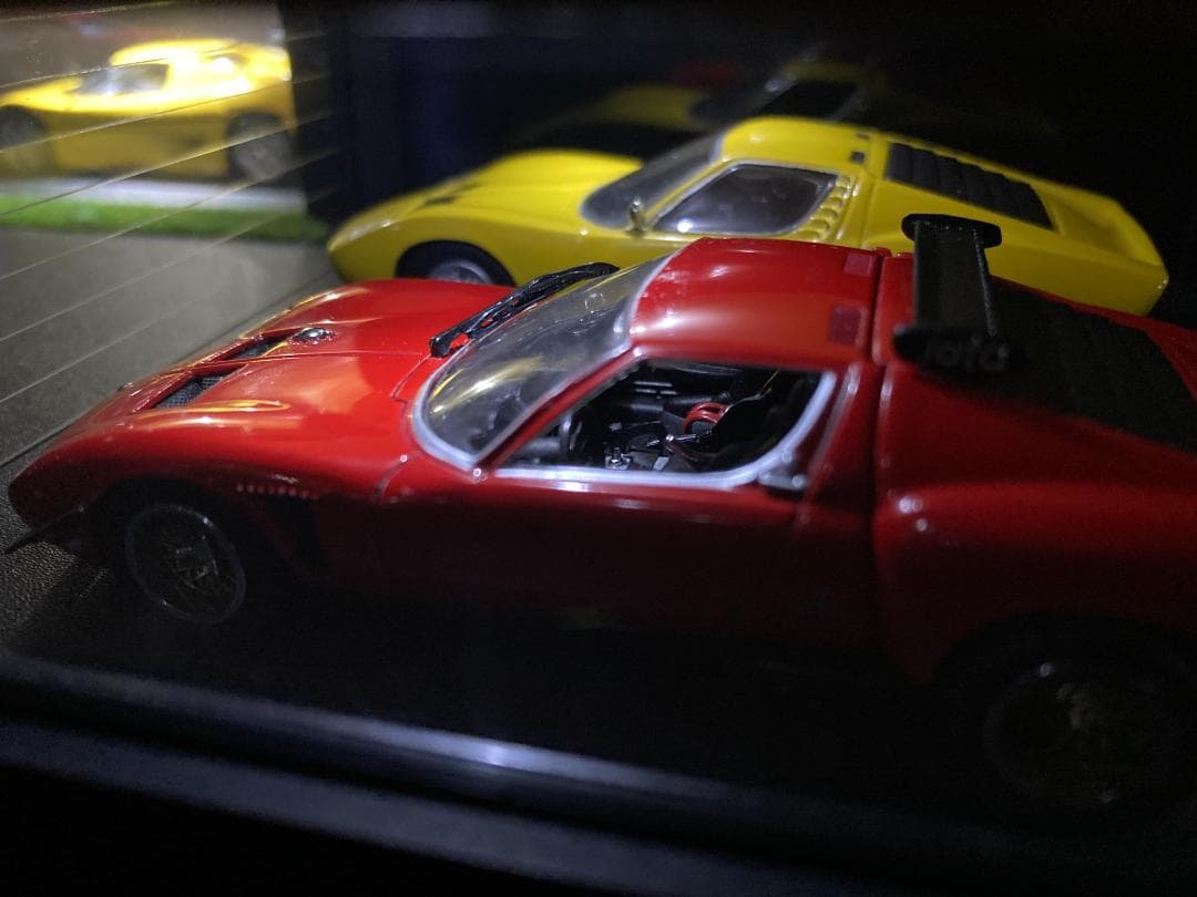 ミニカー用ジオラマ：1/43 ショールーム＆ガレージⅠ／希少モデル！